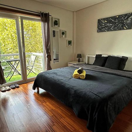 Modern Private Suite With Balcony & Bathroom - King And Queen Beds Vila Nova de Gaia Exterior photo